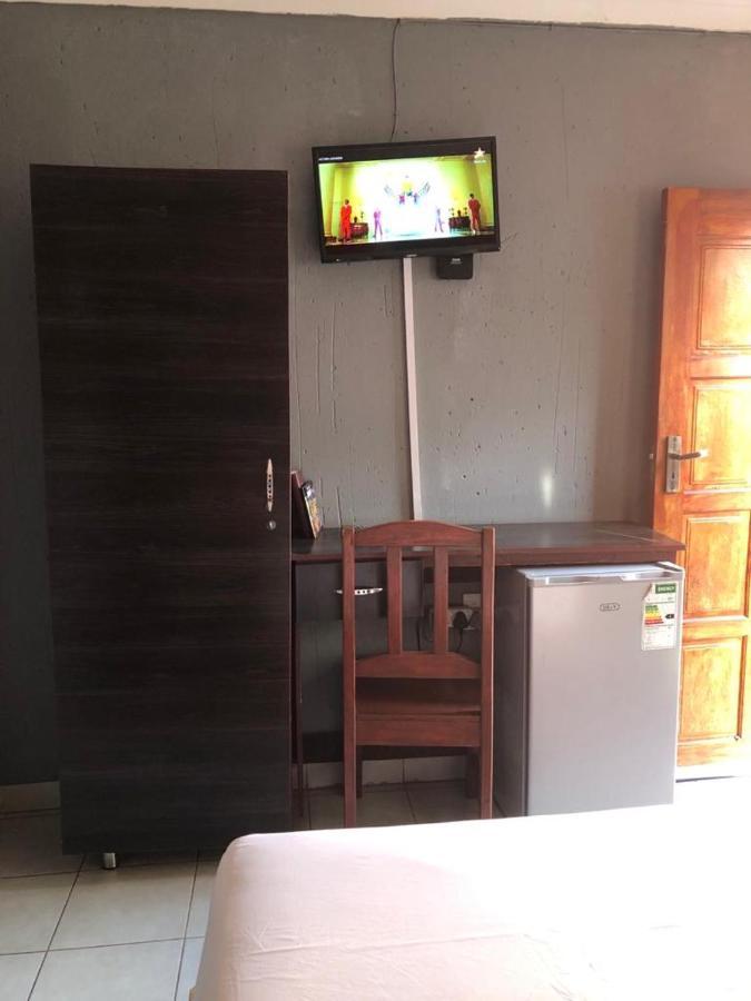 Fgm Guesthouse 2 Альбертон Экстерьер фото